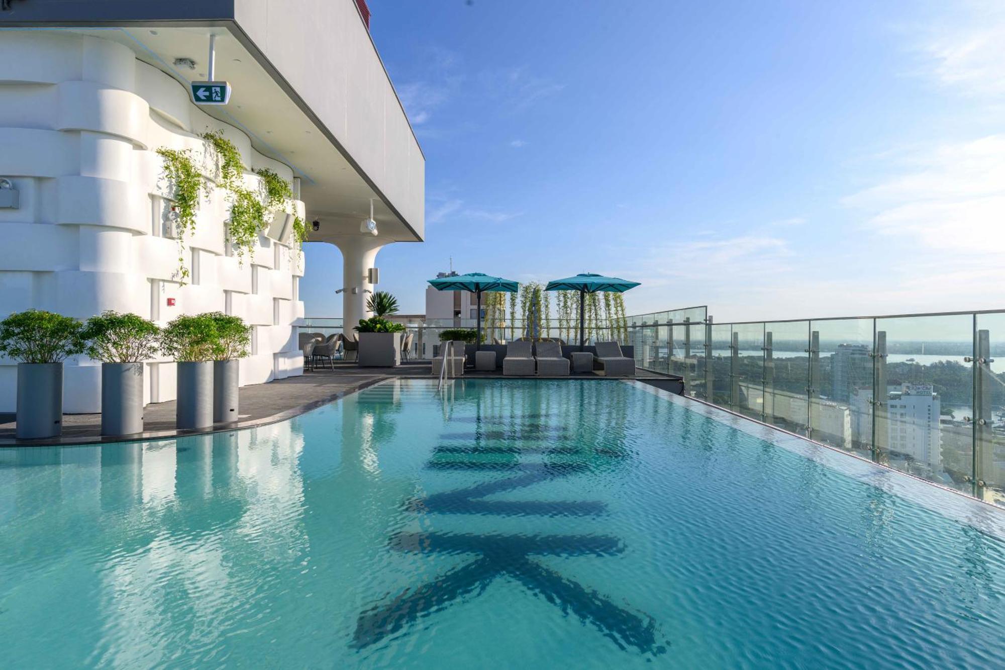 Wink Hotel Can Tho Ninh Kieu Wharf - 24Hrs Stay & Rooftop Pool Bar Eksteriør bilde