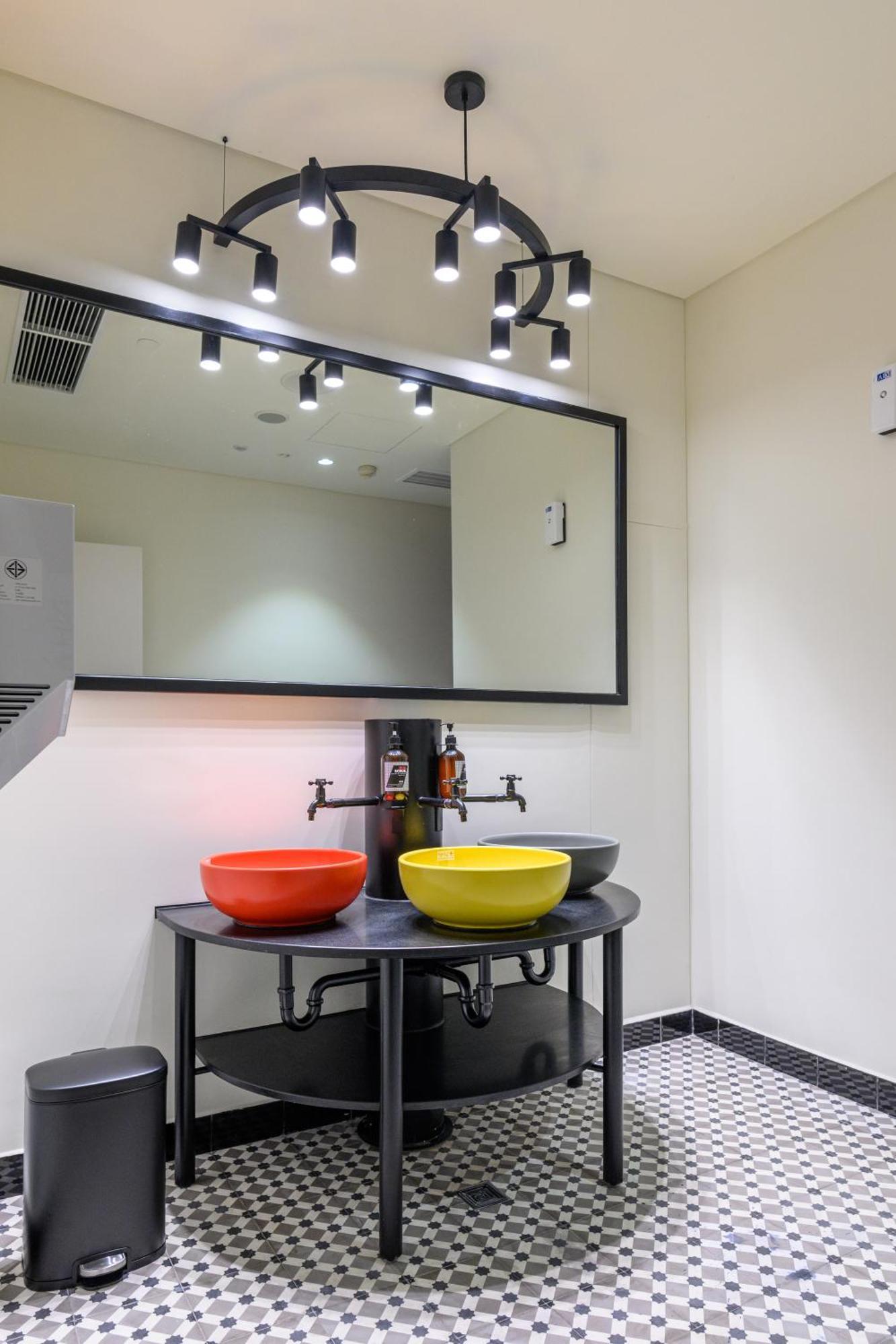 Wink Hotel Can Tho Ninh Kieu Wharf - 24Hrs Stay & Rooftop Pool Bar Eksteriør bilde